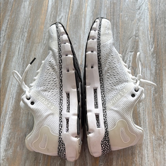 Under Armour HOVR Infinite 2 Running Shoes - Picture 9 of 12